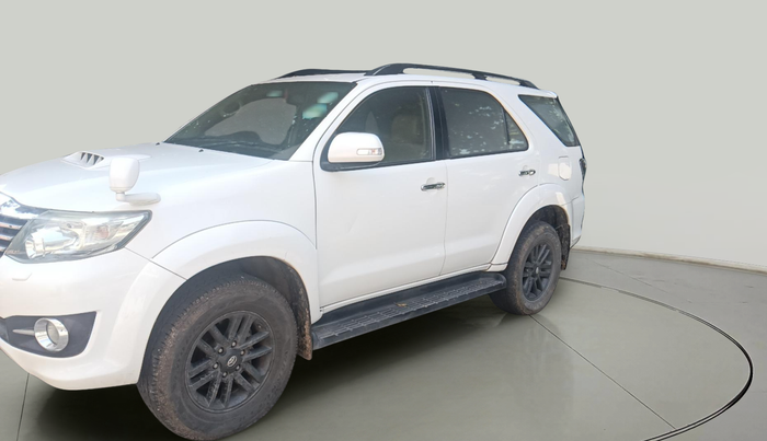 2015 Toyota Fortuner 3.0 4X2 MT, Diesel, Manual, 1,66,122 km, exterior