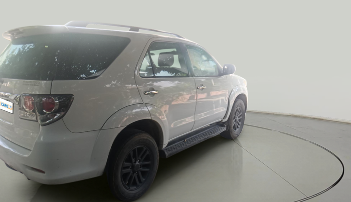 2015 Toyota Fortuner 3.0 4X2 MT, Diesel, Manual, 1,66,122 km, exterior