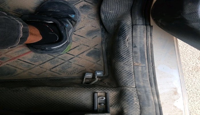 2016 Renault Kwid RXT 0.8, Petrol, Manual, 66,743 km, interior