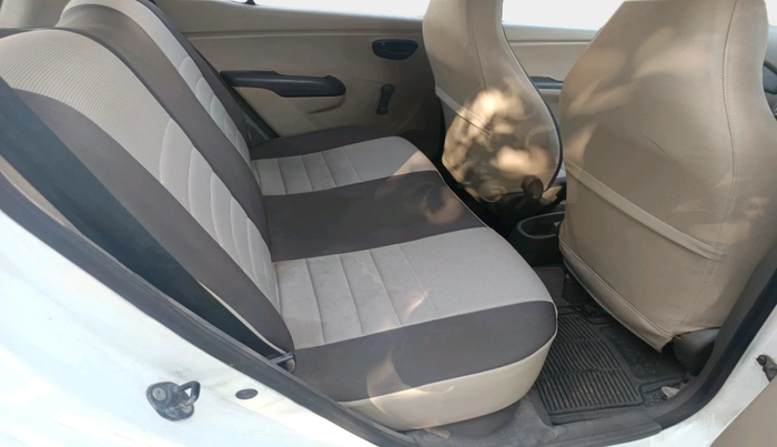 2011 Hyundai i10 ERA 1.1, Petrol, Manual, 1,31,197 km, interior