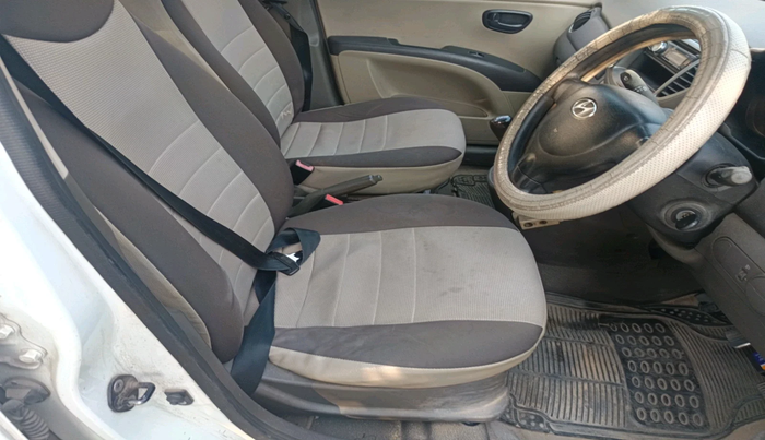 2011 Hyundai i10 ERA 1.1, Petrol, Manual, 1,31,197 km, interior