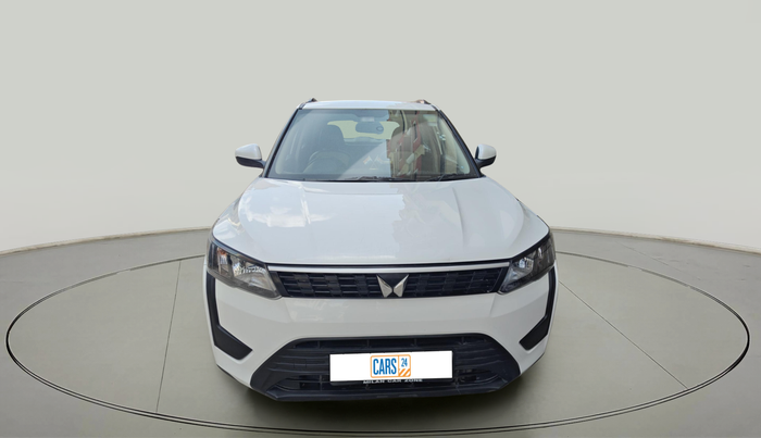 2023 Mahindra XUV300 W4 1.5 DIESEL, Diesel, Manual, 37,540 km, exterior