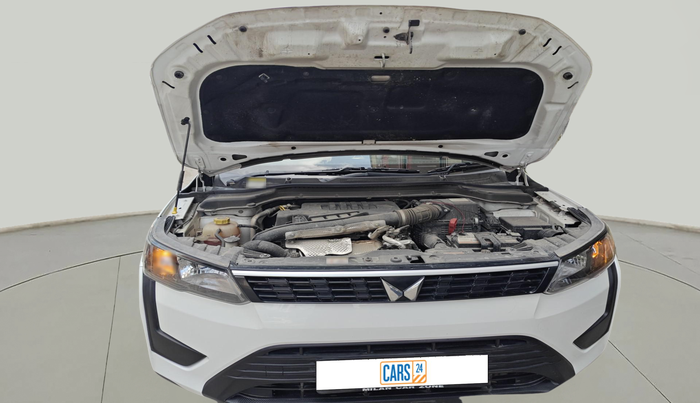 2023 Mahindra XUV300 W4 1.5 DIESEL, Diesel, Manual, 37,540 km, exterior