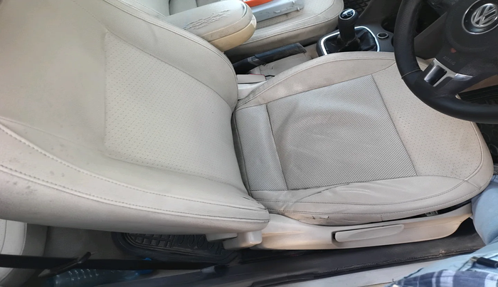 2012 Volkswagen Vento HIGHLINE DIESEL 1.6, Diesel, Manual, 2,56,901 km, interior