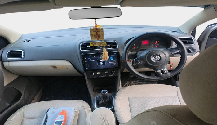 2012 Volkswagen Vento HIGHLINE DIESEL 1.6, Diesel, Manual, 2,56,901 km, interior