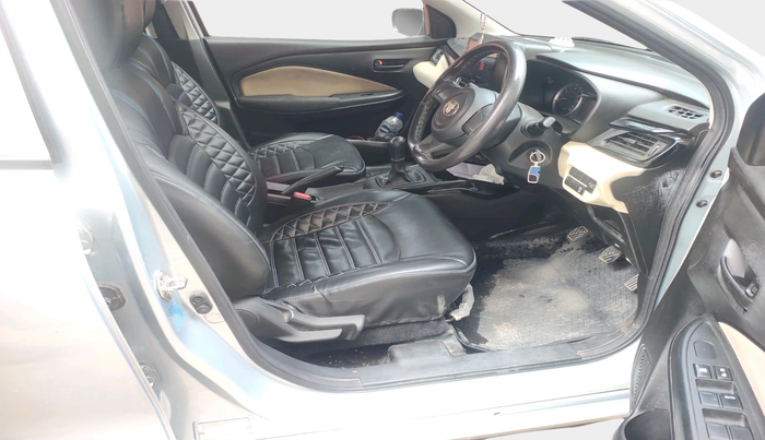 2022 Toyota Glanza E, Petrol, Manual, 72,639 km, interior