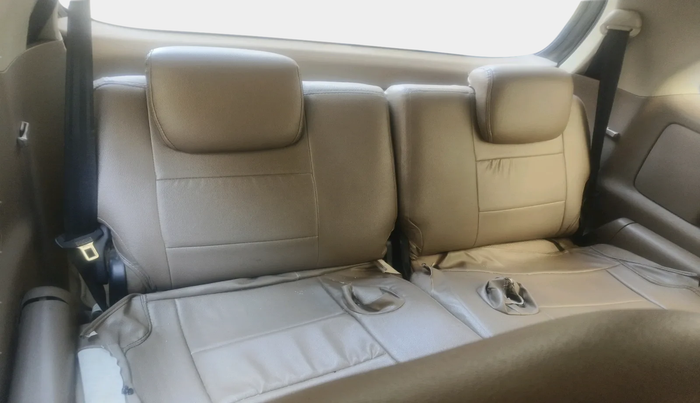 2015 Toyota Innova 2.5 VX 8 STR, Diesel, Manual, 1,12,442 km, interior