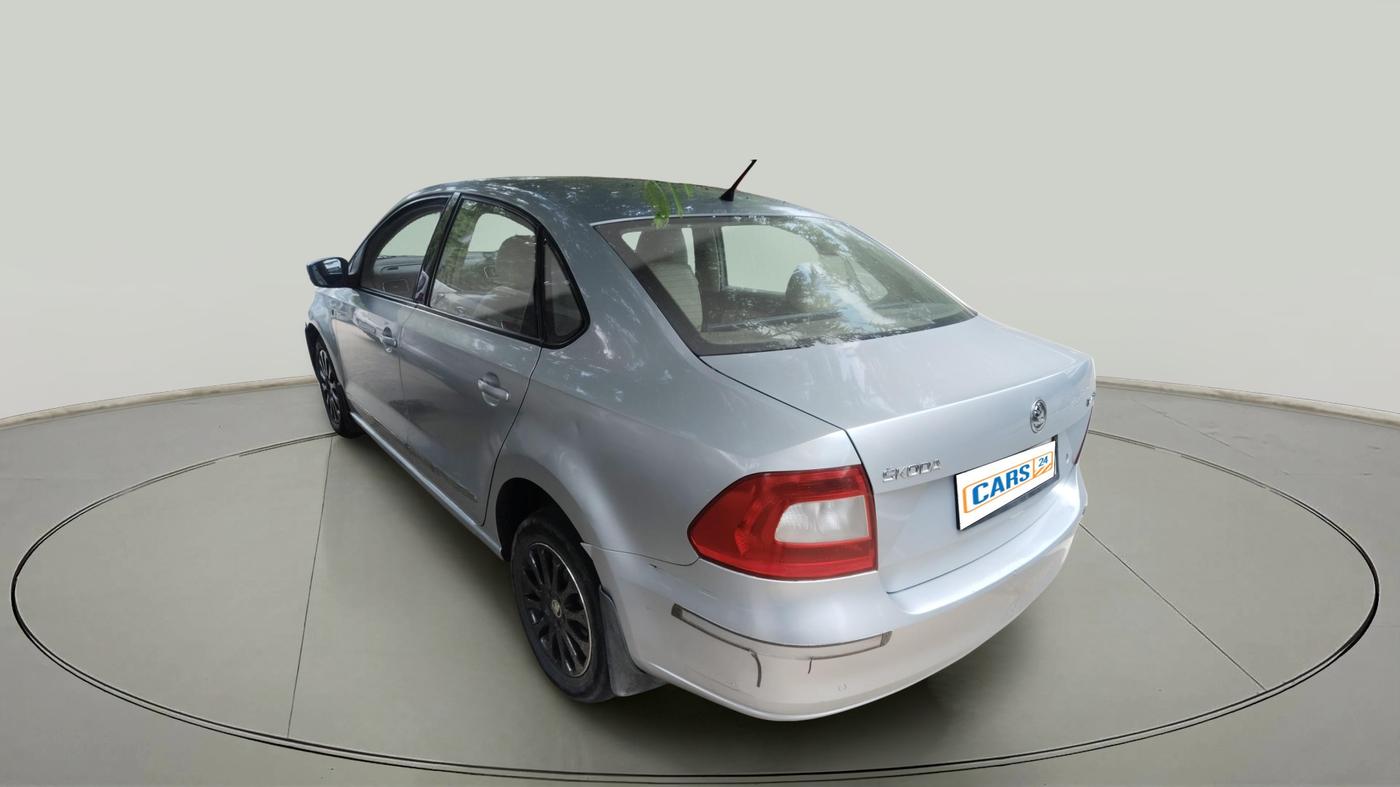 2014 Skoda Rapid 1.5 TDI CR ELEGANCE AT, Diesel, Automatic, 94,682 km, exterior
