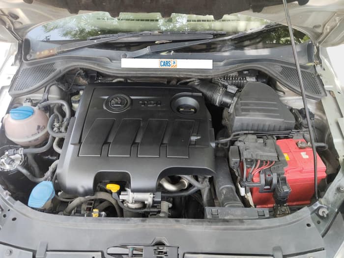 2014 Skoda Rapid 1.5 TDI CR ELEGANCE AT, Diesel, Automatic, 94,682 km, exterior