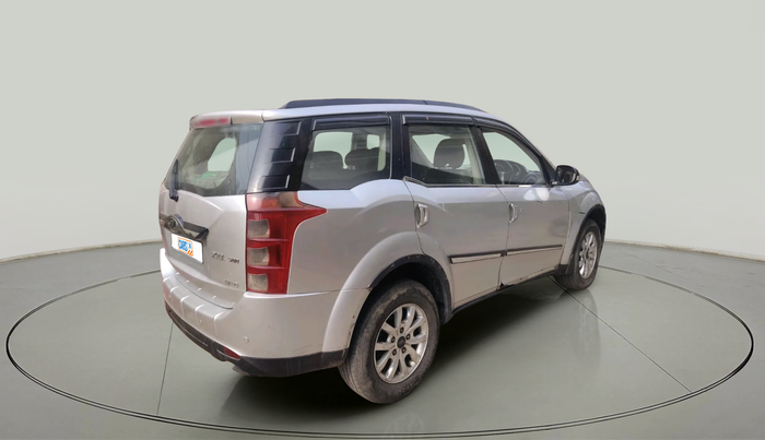 2015 Mahindra XUV500 W10, Diesel, Manual, 1,16,714 km, exterior