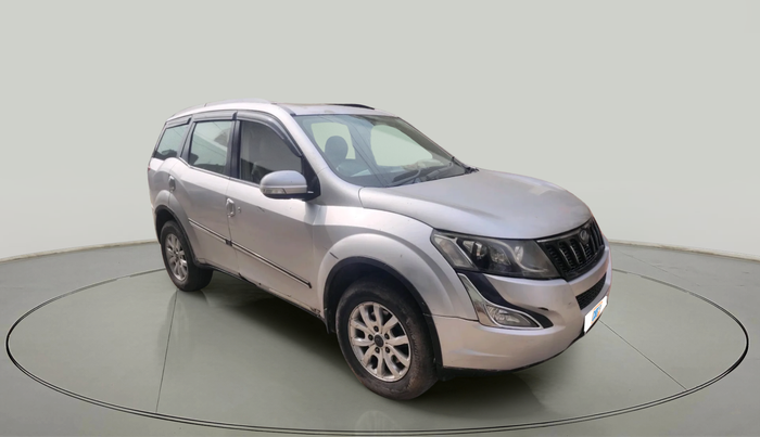 2015 Mahindra XUV500 W10, Diesel, Manual, 1,16,714 km, exterior