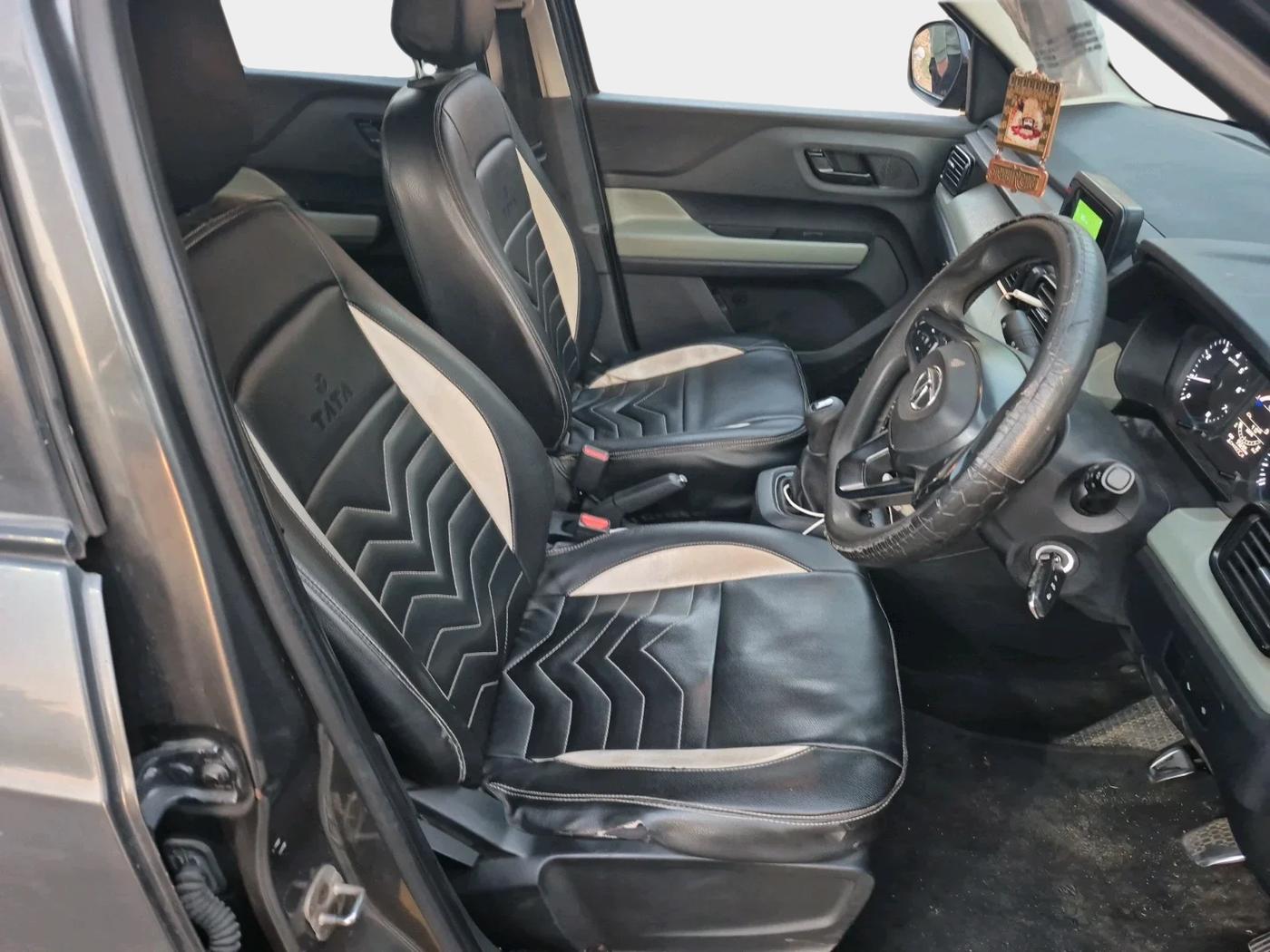 2022 Tata PUNCH ADVENTURE MT, Petrol, Manual, 95,690 km, interior