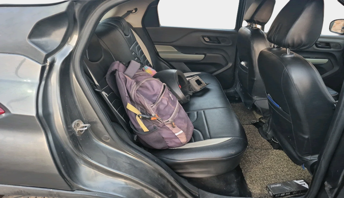 2022 Tata PUNCH ADVENTURE MT, Petrol, Manual, 95,690 km, interior