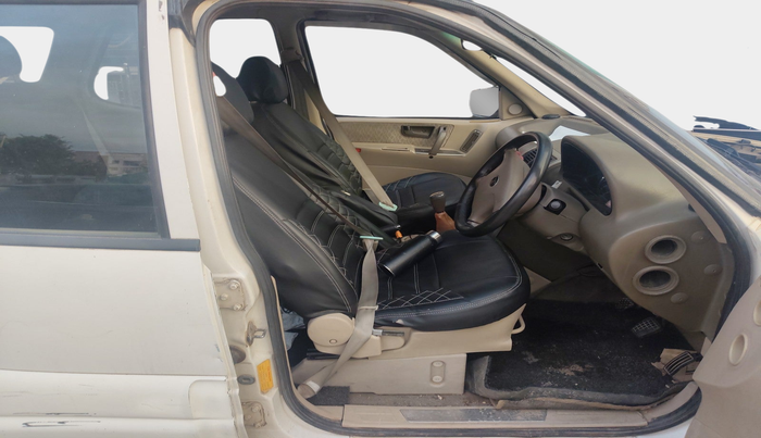 2012 Tata Safari 4X2 VX DICOR 2.2 VTT, Diesel, Manual, 1,14,592 km, interior