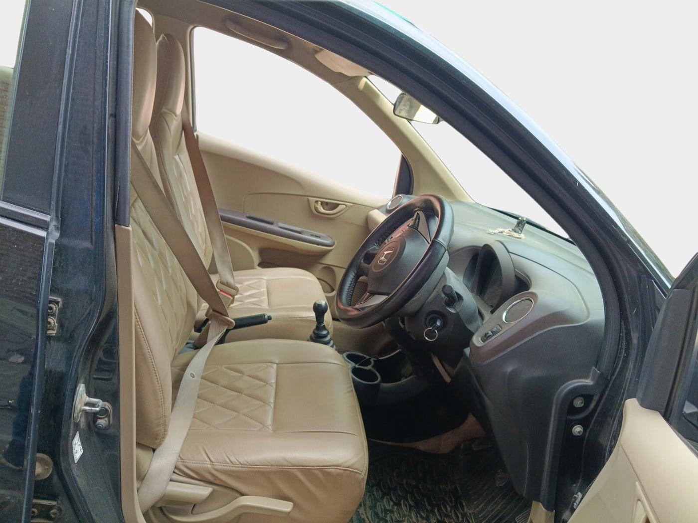 2013 Honda Amaze 1.5L I-DTEC S, Diesel, Manual, 1,28,200 km, interior