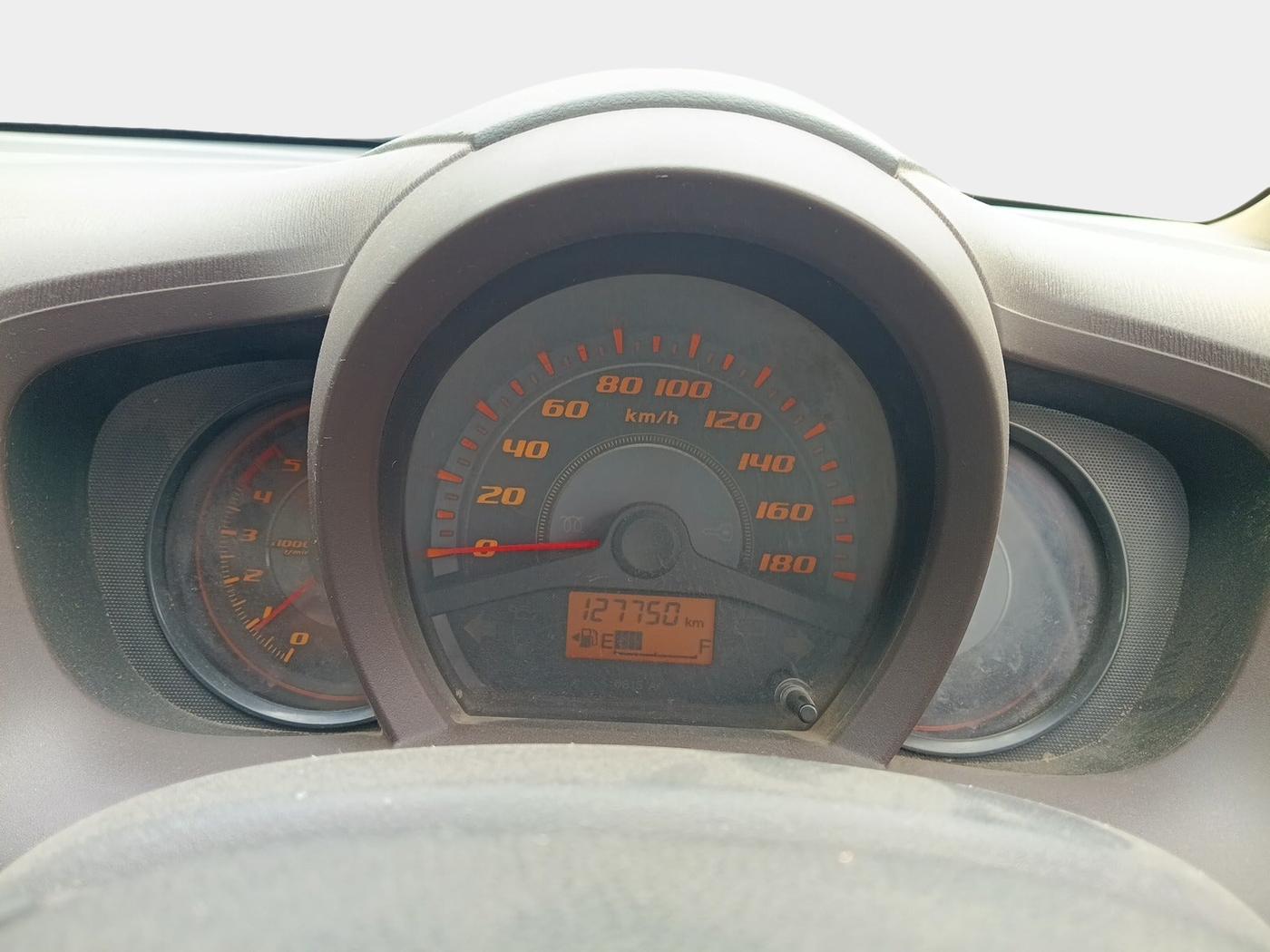 2013 Honda Amaze 1.5L I-DTEC S, Diesel, Manual, 1,28,200 km, interior