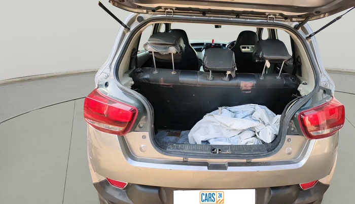 2016 Mahindra Kuv100 K8 D 6 STR, Diesel, Manual, 84,802 km, exterior