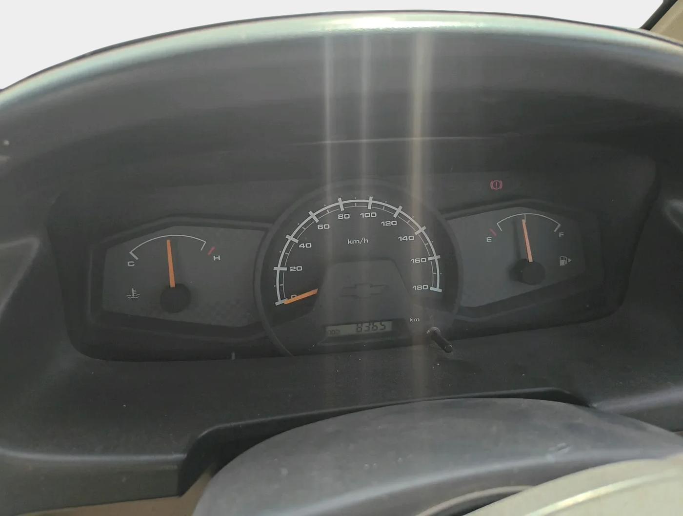2017 Chevrolet Tavera NEO 3 LS 10 STR BS III, Diesel, Manual, 83,651 km, interior
