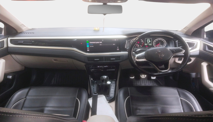 2023 Volkswagen VIRTUS HIGHLINE TSI 1.0 MT, Petrol, Manual, 71,978 km, interior
