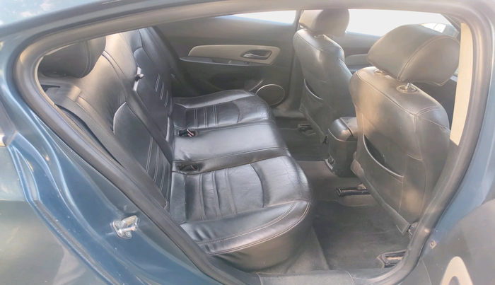 2011 Chevrolet Cruze LTZ, Diesel, Manual, 1,29,077 km, interior