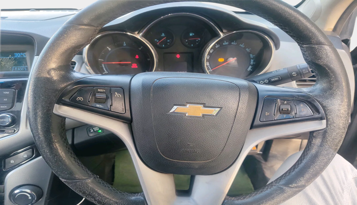 2011 Chevrolet Cruze LTZ, Diesel, Manual, 1,29,077 km, interior