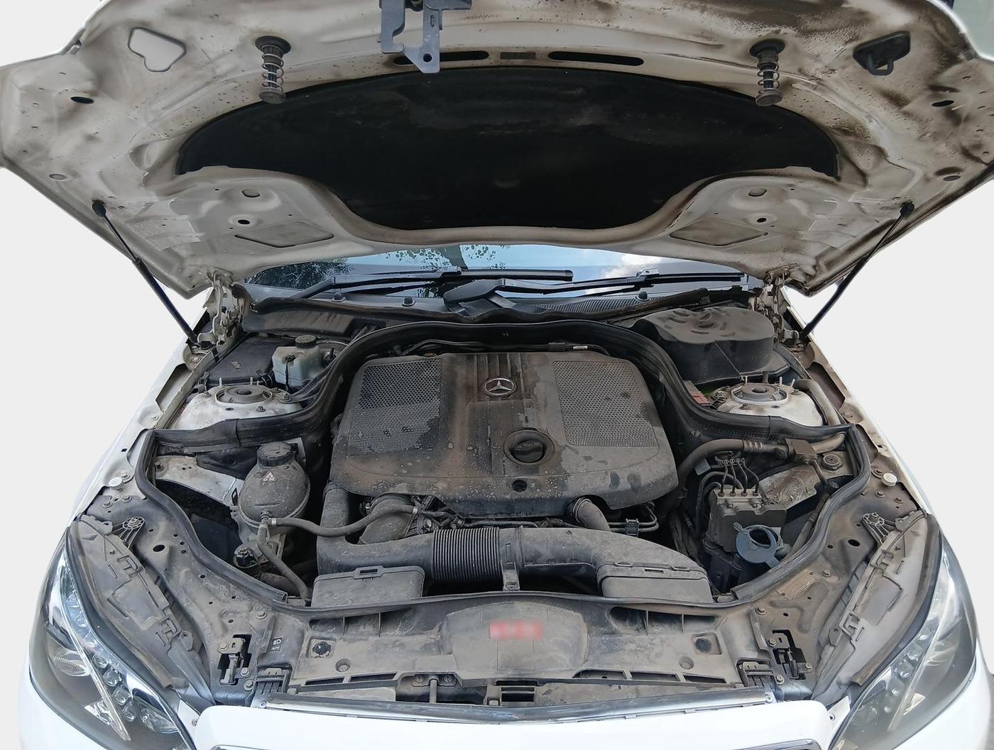 2015 Mercedes Benz E Class E 250 CDI AVANTGARDE, Diesel, Automatic, 64,686 km, exterior