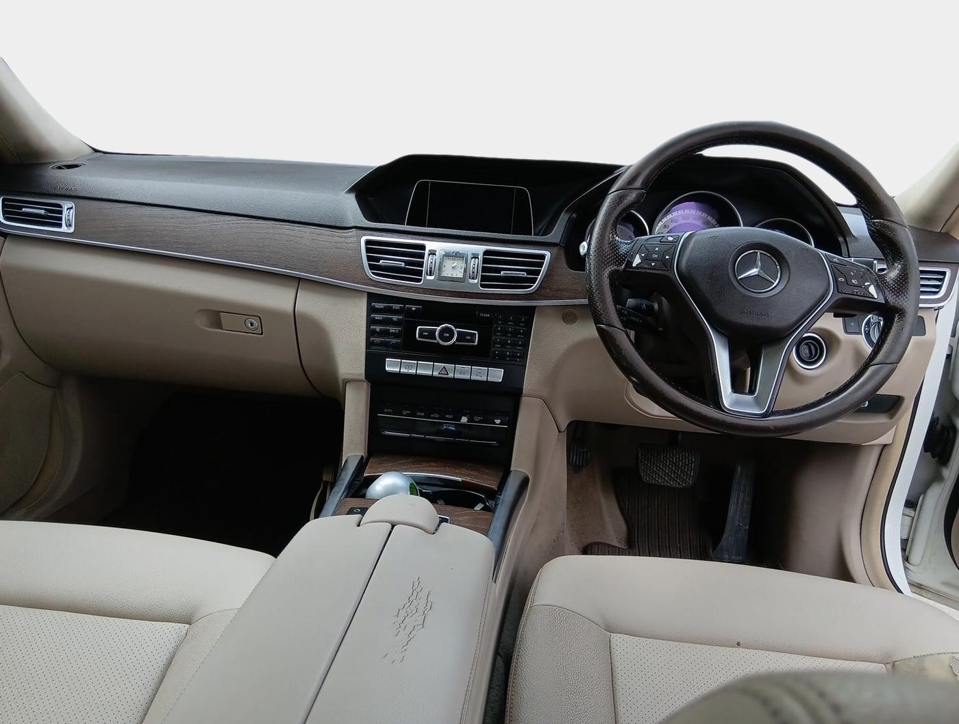 2015 Mercedes Benz E Class E 250 CDI AVANTGARDE, Diesel, Automatic, 64,686 km, interior