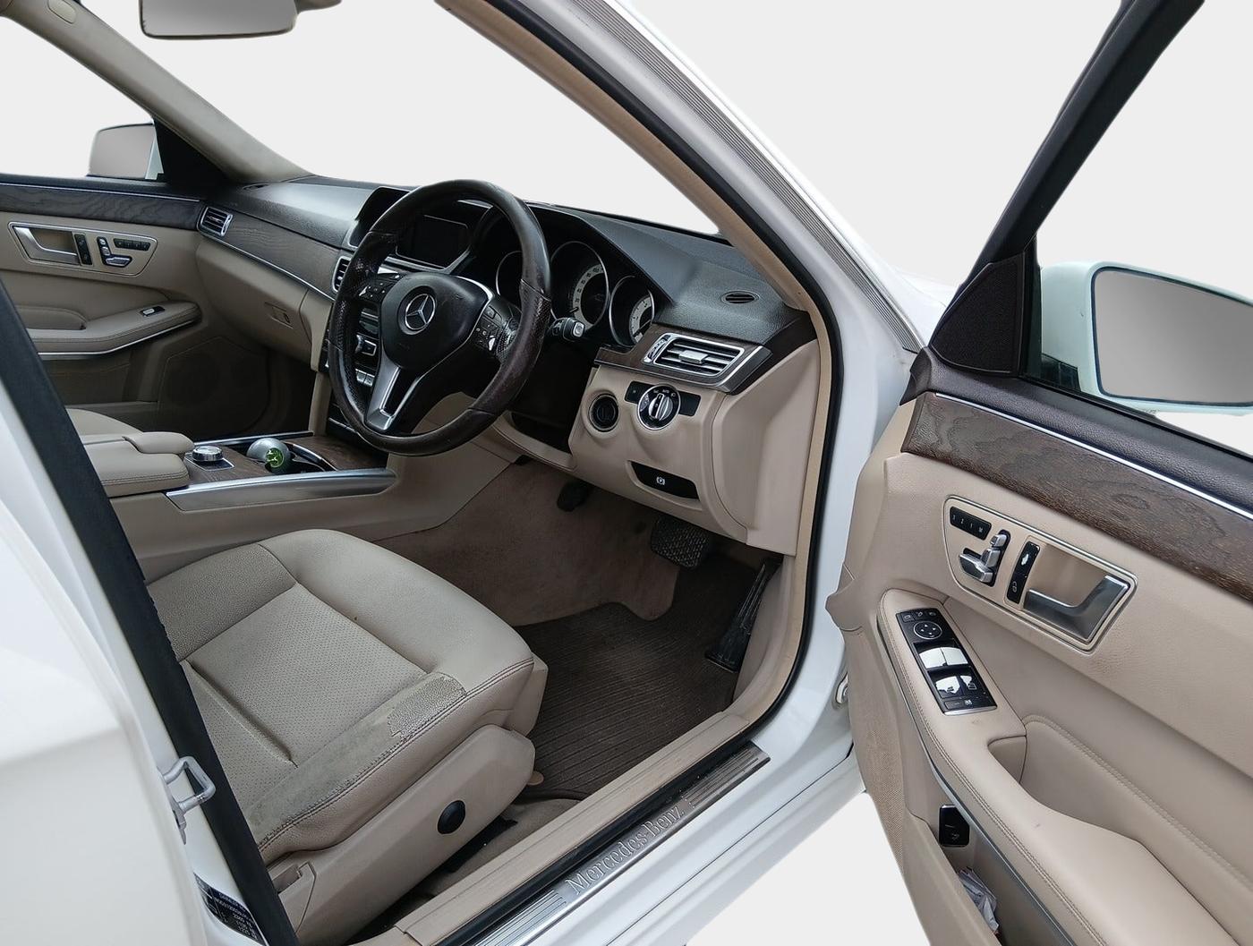 2015 Mercedes Benz E Class E 250 CDI AVANTGARDE, Diesel, Automatic, 64,686 km, interior