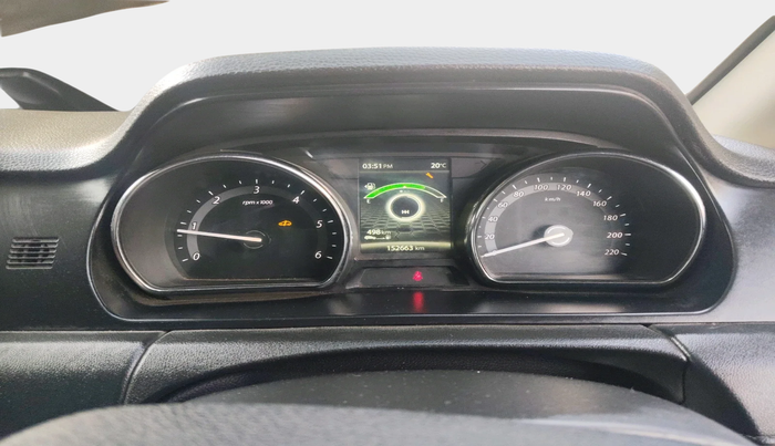 2017 Tata Hexa XE 4X2 7 STR, Diesel, Manual, 1,52,663 km, interior