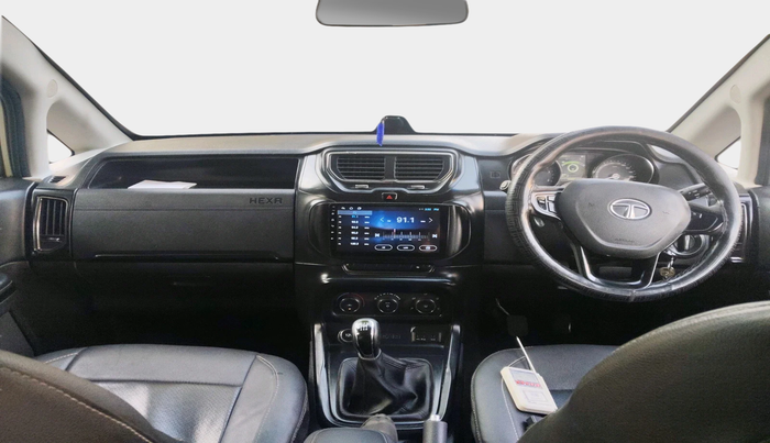2017 Tata Hexa XE 4X2 7 STR, Diesel, Manual, 1,52,663 km, interior