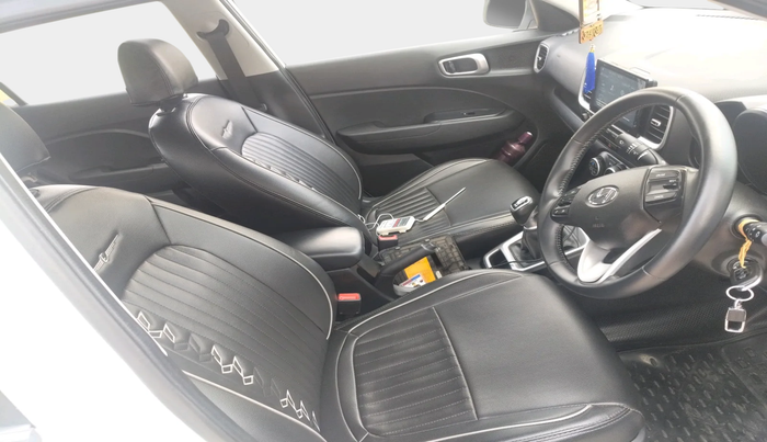 2020 Hyundai VENUE SX 1.0 TURBO, Petrol, Manual, 53,756 km, interior