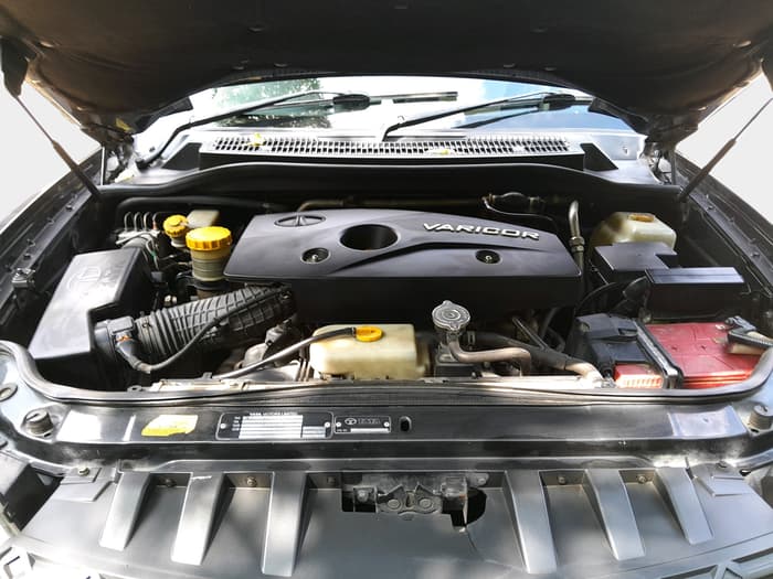 2015 Tata Safari Storme 2.2 EX 4X2, Diesel, Manual, 1,36,000 km, exterior