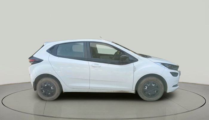 2022 Tata ALTROZ XE PLUS PETROL, Petrol, Manual, 16,012 km, exterior
