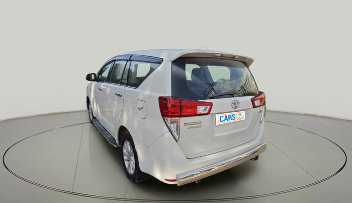 2017 Toyota Innova Crysta 2.4 VX 8 STR, Diesel, Manual, 1,41,454 km, exterior