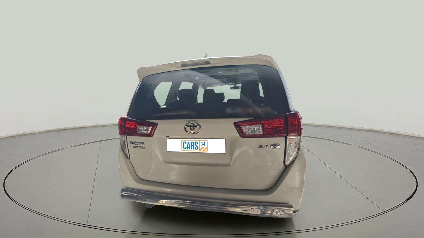 2017 Toyota Innova Crysta 2.4 VX 8 STR, Diesel, Manual, 1,41,454 km, exterior