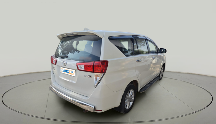 2017 Toyota Innova Crysta 2.4 VX 8 STR, Diesel, Manual, 1,41,454 km, exterior