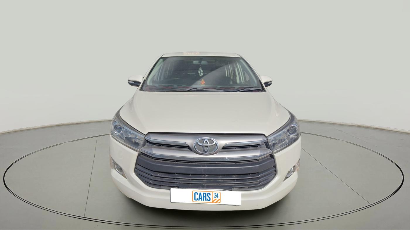 2017 Toyota Innova Crysta 2.4 VX 8 STR, Diesel, Manual, 1,41,454 km, exterior
