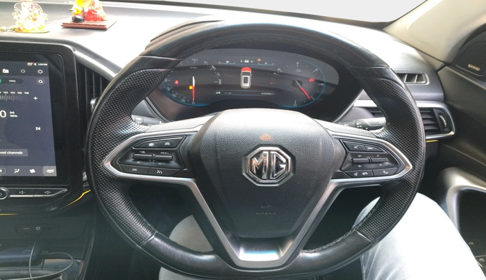 2019 MG HECTOR SHARP 2.0 DIESEL, Diesel, Manual, 1,01,289 km, interior