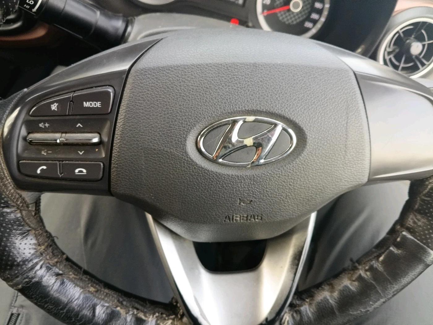 2022 Hyundai AURA S 1.2 CNG, Petrol, Manual, 1,33,939 km, interior