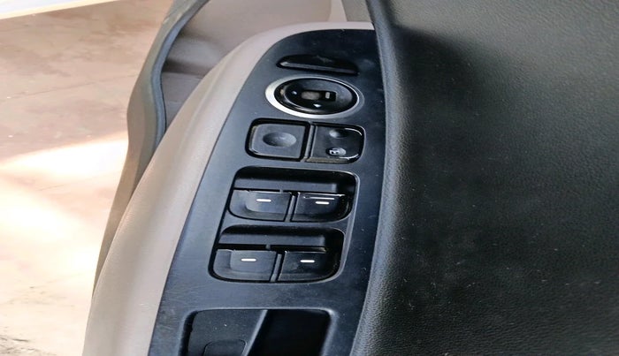 2015 Hyundai Xcent S 1.2, Petrol, Manual, 72,399 km, interior