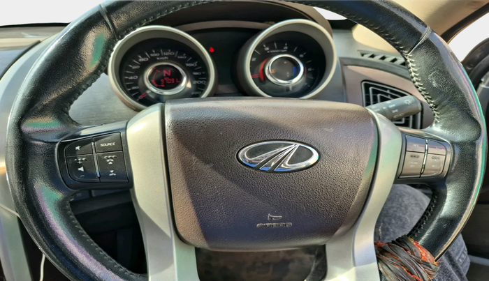 2013 Mahindra XUV500 W8, Diesel, Manual, 97,091 km, interior