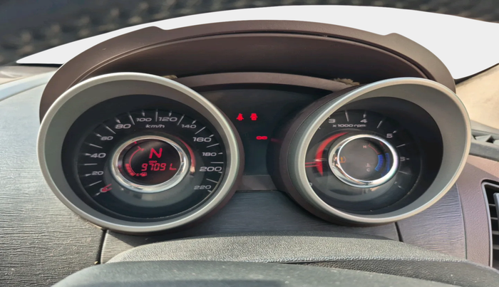 2013 Mahindra XUV500 W8, Diesel, Manual, 97,091 km, interior