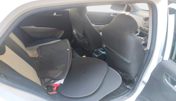 2016 Hyundai Grand i10 ASTA 1.2 KAPPA VTVT, Petrol, Manual, 1,80,324 km, interior