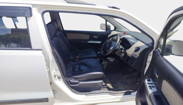 2013 Maruti Wagon R 1.0 VXI, Petrol, Manual, 92,653 km, interior