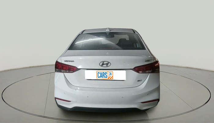 2017 Hyundai Verna 1.6 SX (O) CRDI MT, Diesel, Manual, 97,161 km, exterior