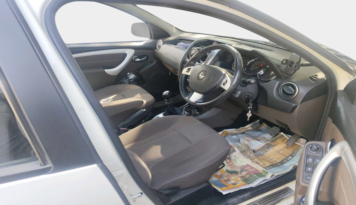 2017 Renault Duster 110 PS RXZ DIESEL, Diesel, Manual, 1,01,087 km, interior