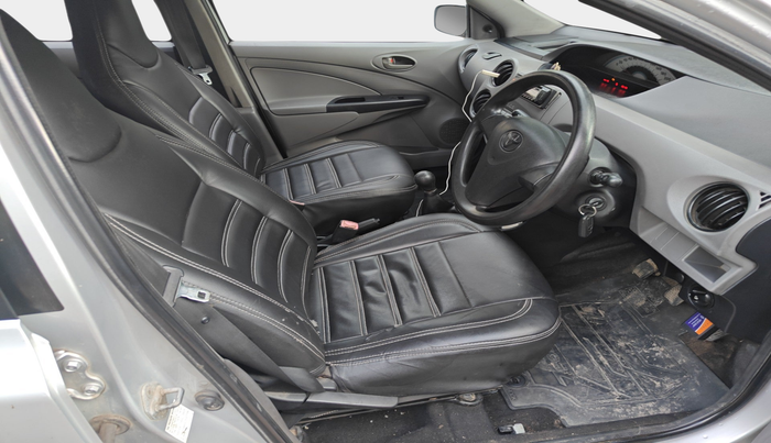 2011 Toyota Etios Liva G, Petrol, Manual, 60,373 km, interior