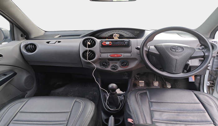 2011 Toyota Etios Liva G, Petrol, Manual, 60,373 km, interior