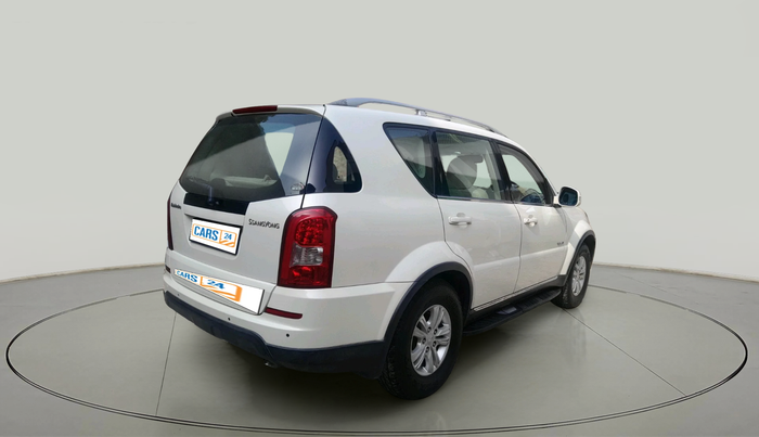 2015 Ssangyong Rexton RX7, Diesel, Automatic, 1,60,226 km, exterior