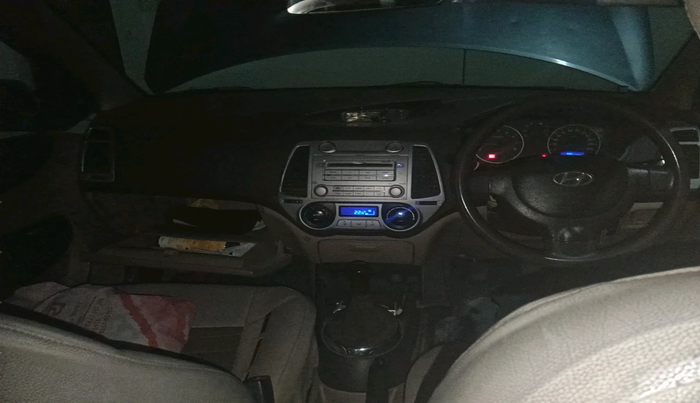 2011 Hyundai i20 MAGNA 1.2, Petrol, Manual, 1,20,559 km, interior